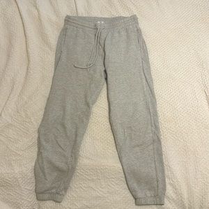 Aritzia grey sweatpants